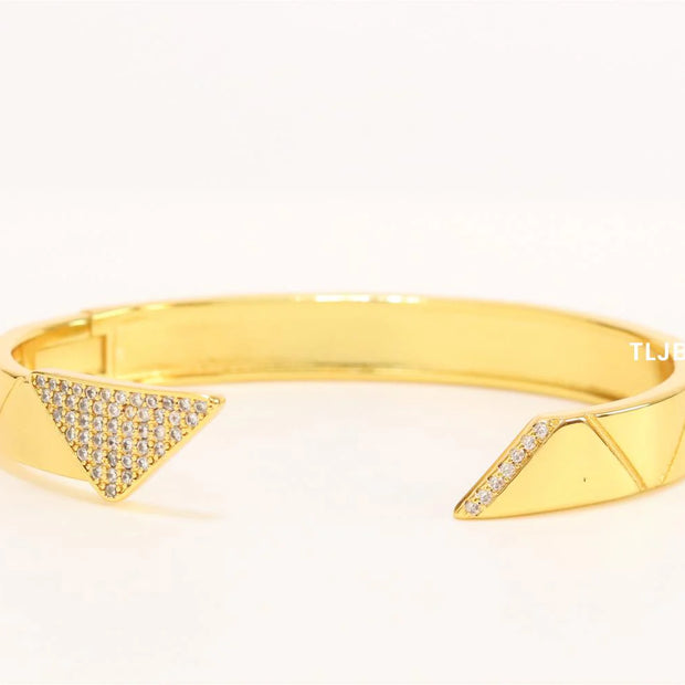 Alphabet P Cz and gold bracelet