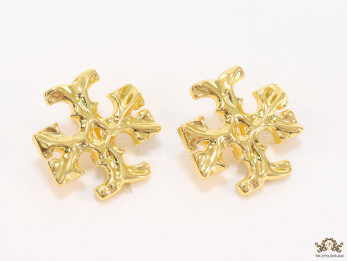 Alphabet T glossy Clip On
