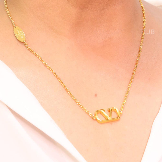 Open V sleek chain