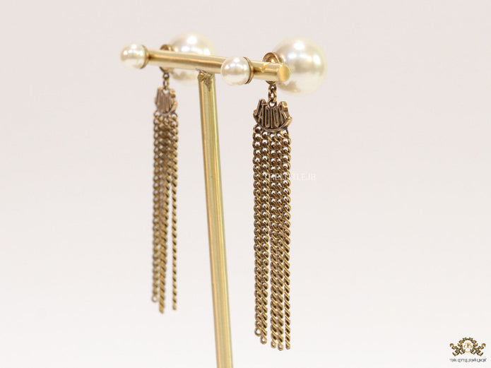 Golden chain dangles with alphabets and detachable pearl tops