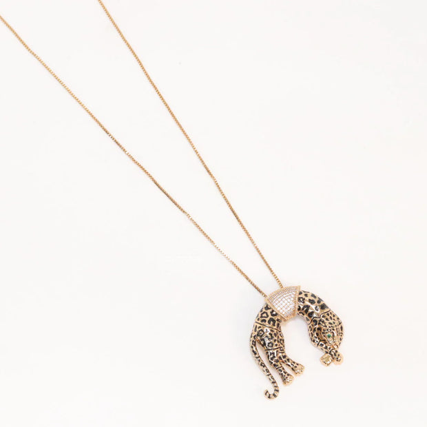 Antique rose  gold resting plated leopard pendant with cubic zirconia and rose golden chain
