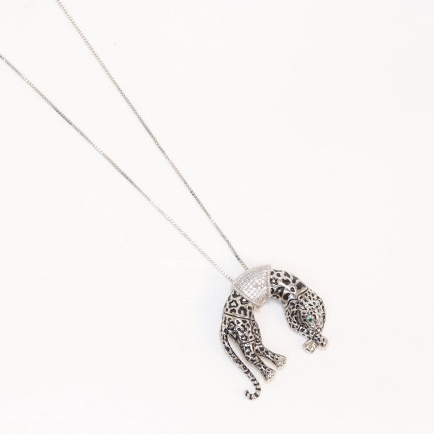 Platinum plated resting leopard pendant with cubic zirconia and Platinum chain