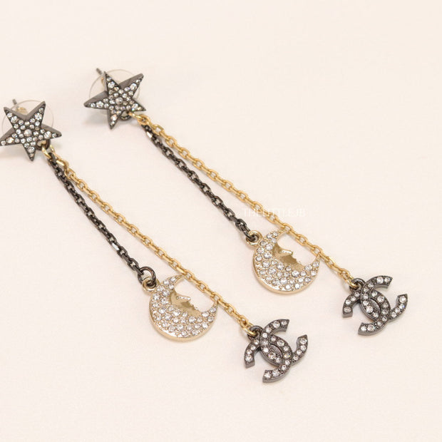 Dual chain star and moon dangles with double C motif