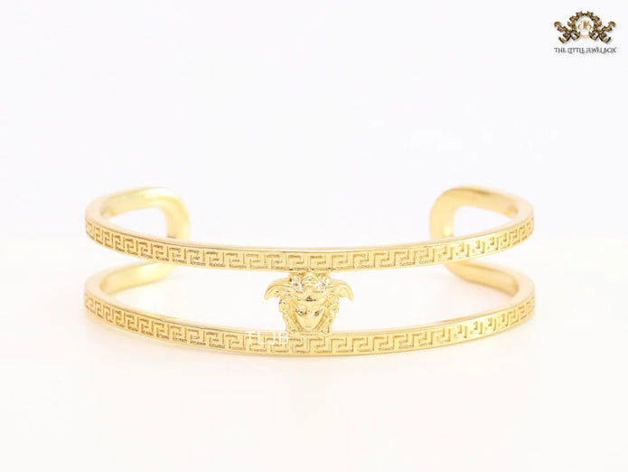 Medusa on gold bracelet