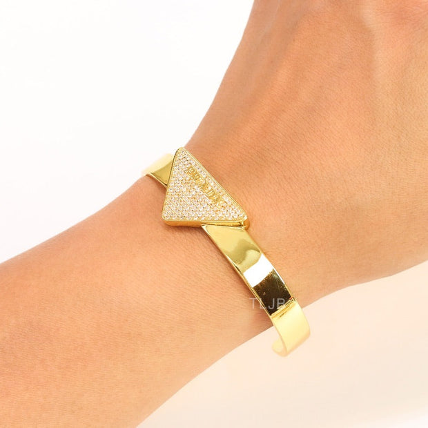 Alphabet P Gold open bracelet