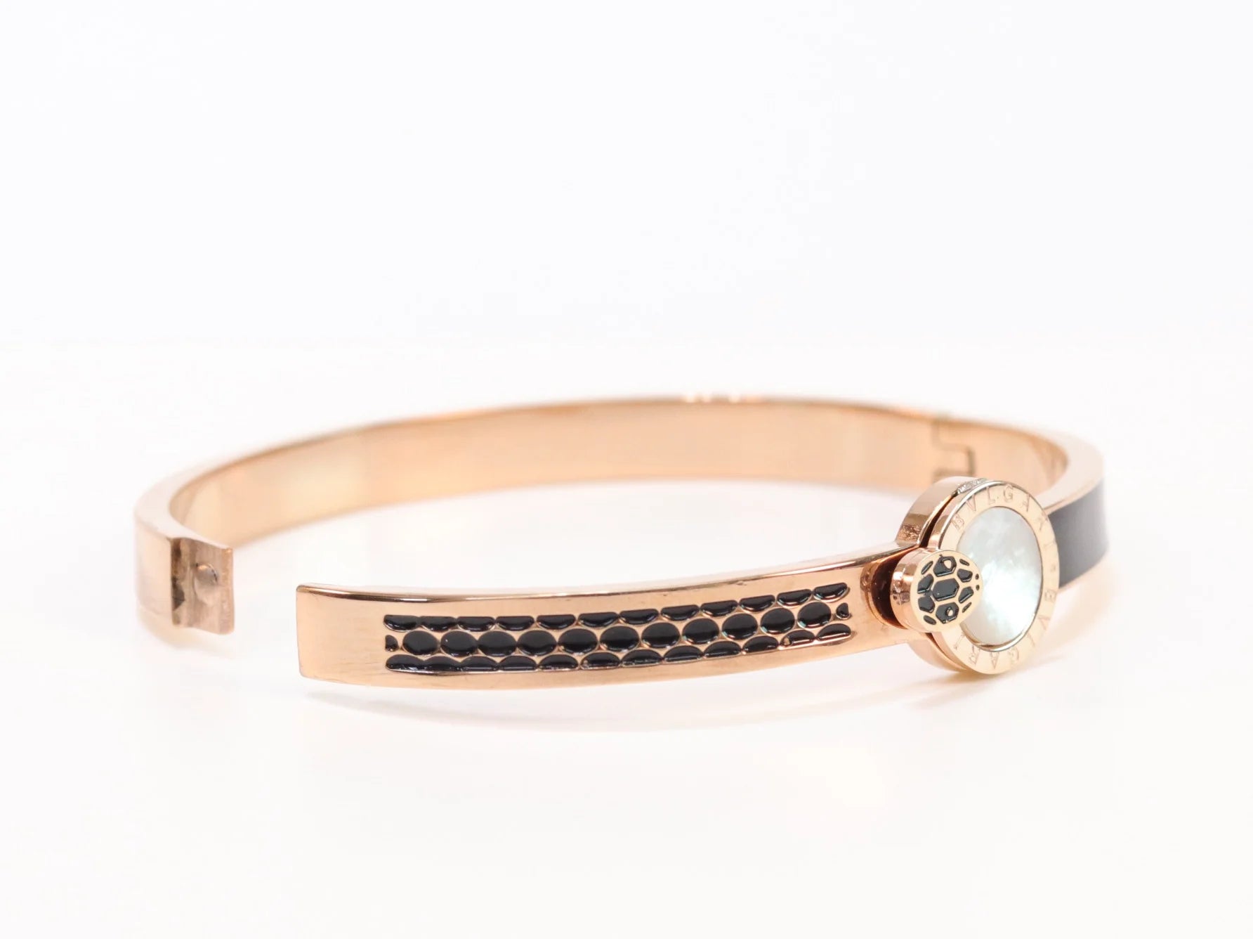 Half textured rose gold & black band