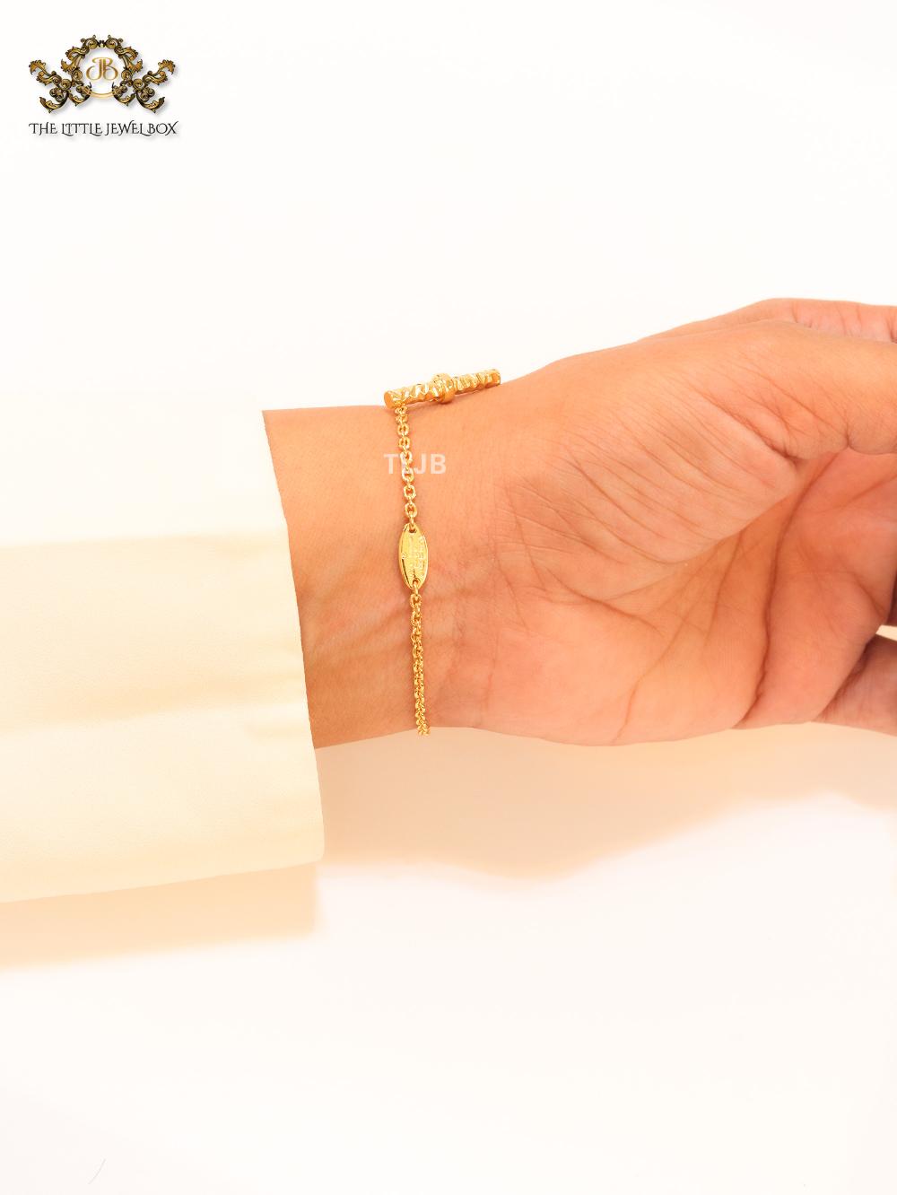 Alphabet L and V sleek bracelet