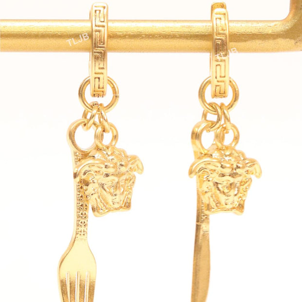Medusa statement dangles