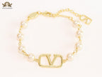 Alphabet V Gold pearl link chain bracelet