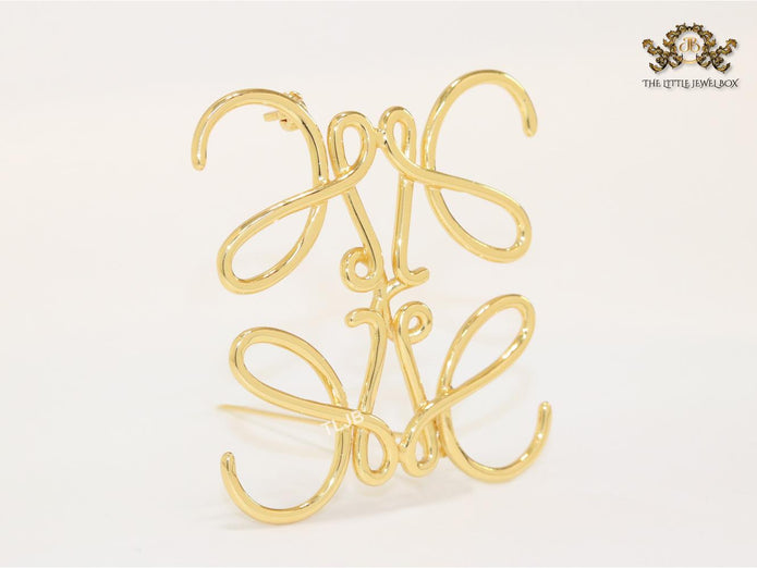 Alphabet LW Plain sleek brooch