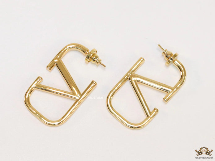Open V plain Gold rectangular hoop 40 mm