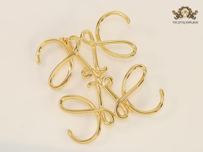 Alphabet LW Plain sleek brooch