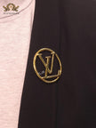 Alphabet L gold round brooch