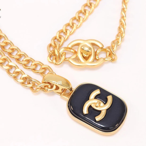 Double C enamel pendant chain
