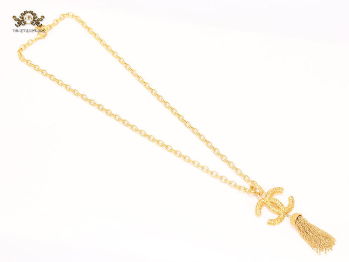 Double C tassel gold sleek chain
