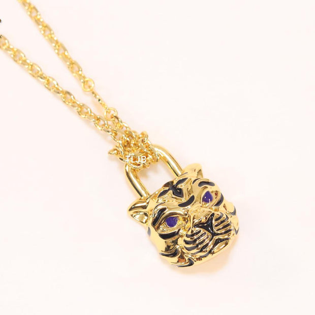 Sleek panther face gold chain