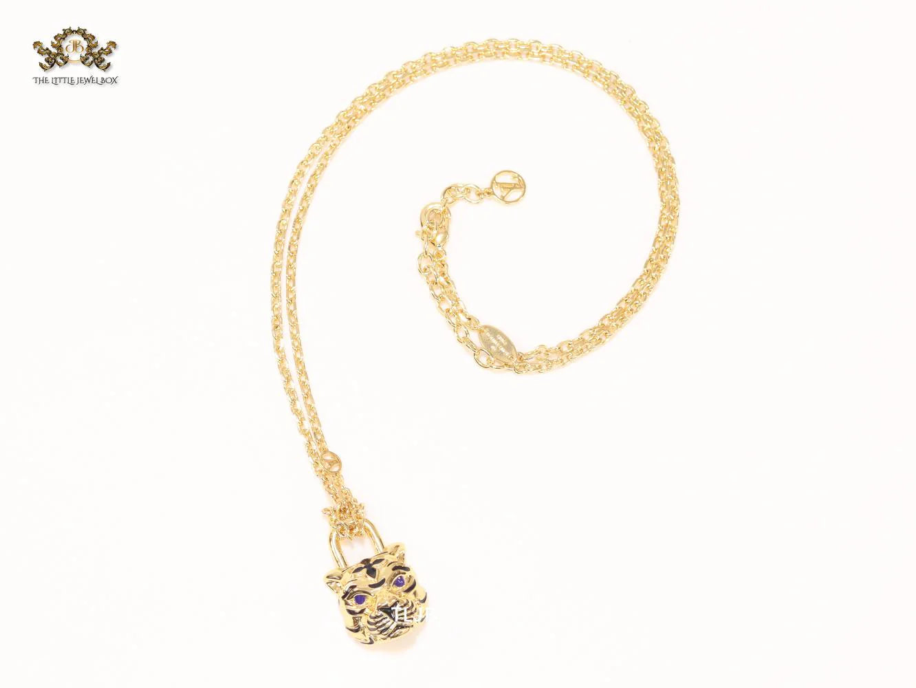 Sleek panther face gold chain