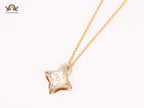White clover sleek chain
