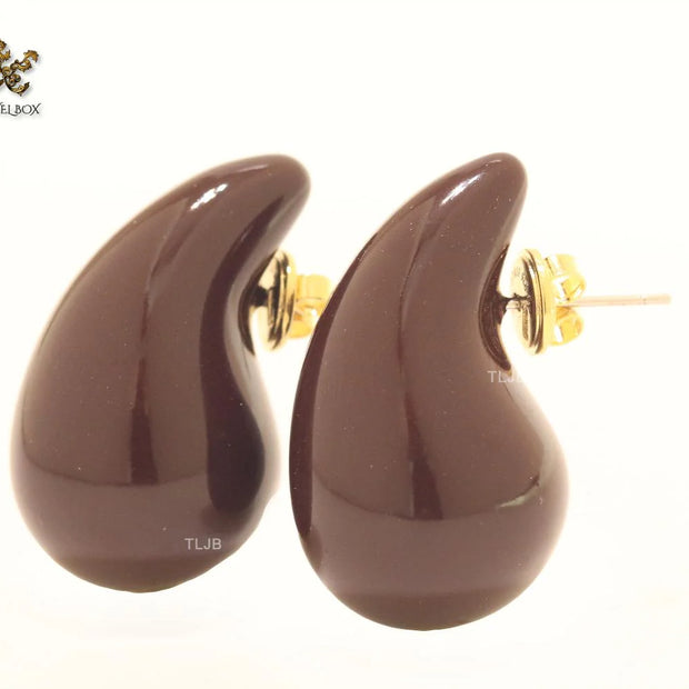 Teardrop brown enamel studs