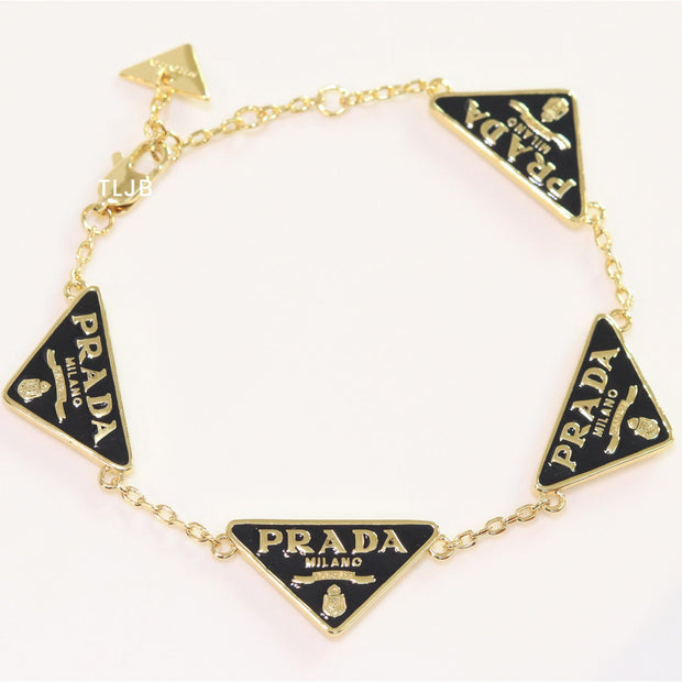 Alphabet P black enamel bracelet