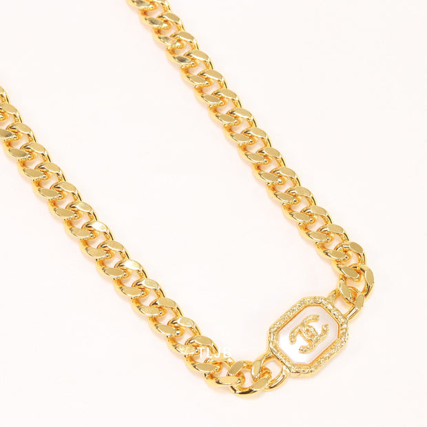 Double C chunky link chain necklace