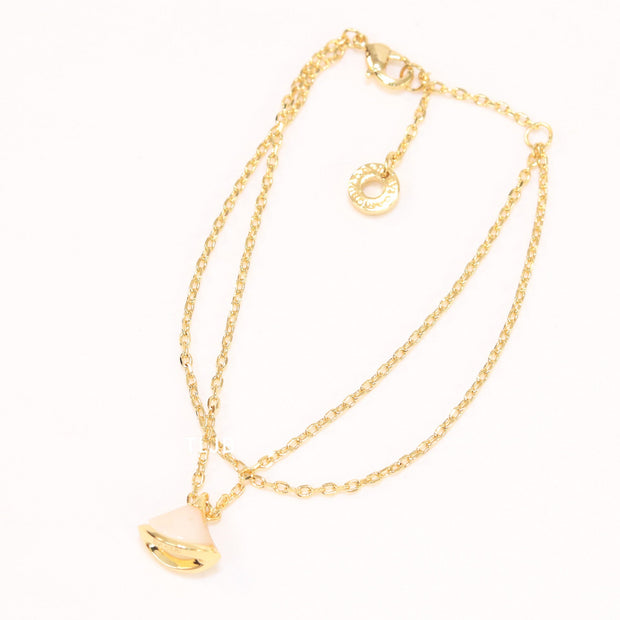 Alphabet B  sleek chain bracelet white