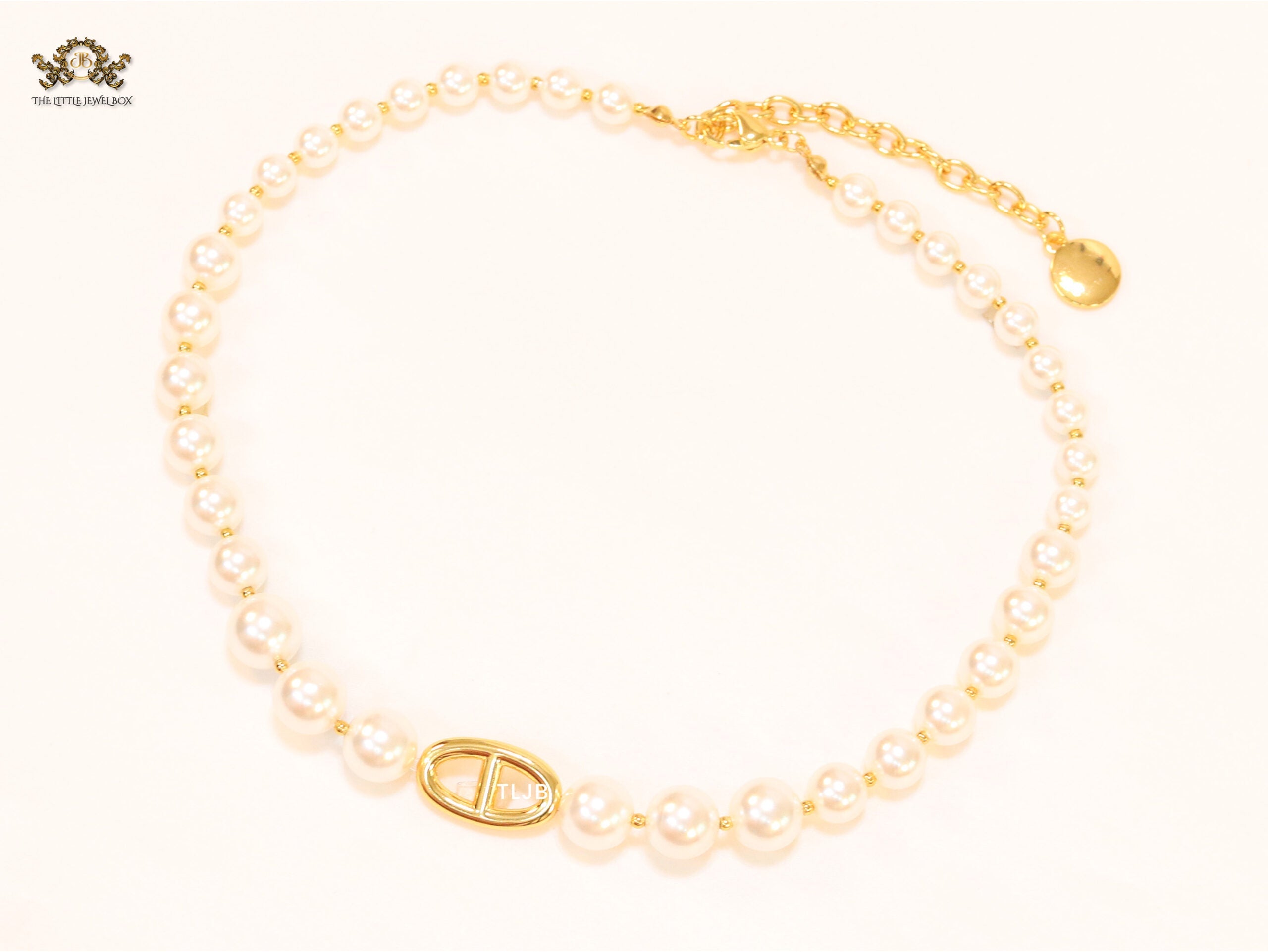 Alphabet CD pearl necklace