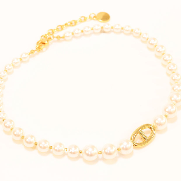 Alphabet CD pearl necklace