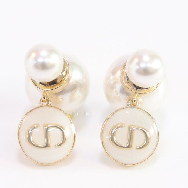 Golden pearl bomber earrings with MOP alphabet drop