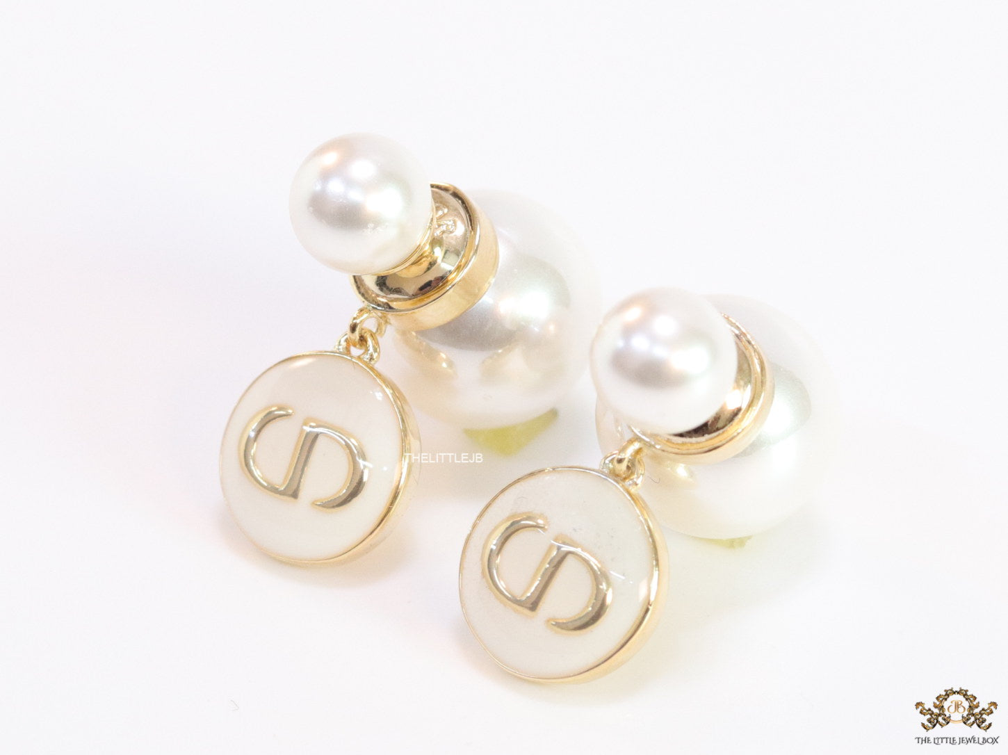 Golden pearl bomber earrings with MOP alphabet drop