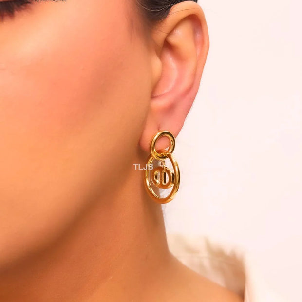 Alphabet CD round gold earrings