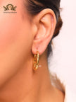 Alphabet T gold small hoops 27 mm