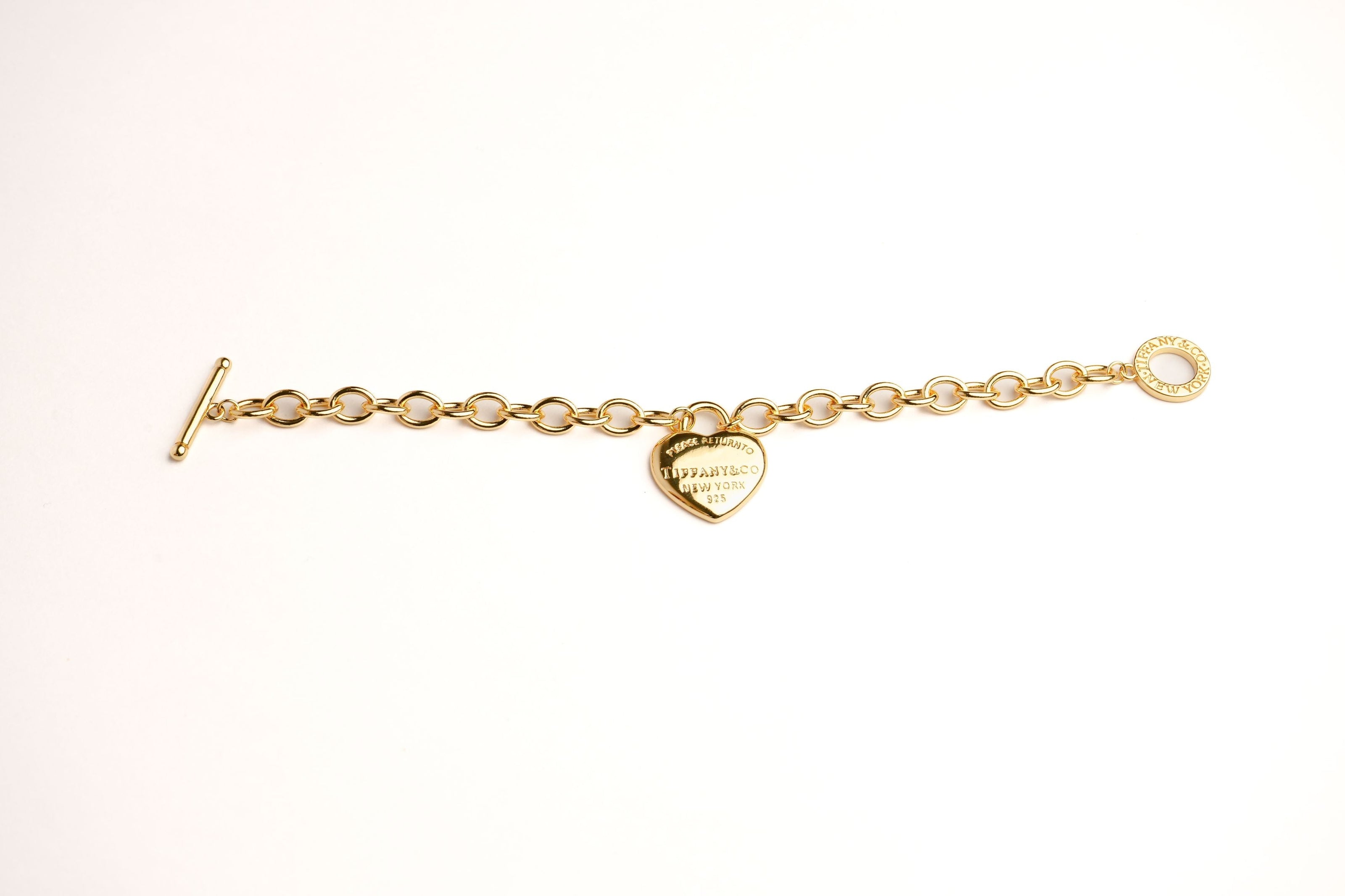 Alphabet Tiff & Co Link Chain Bracelet with Heart Motif in Gold | Love Charm Jewelry