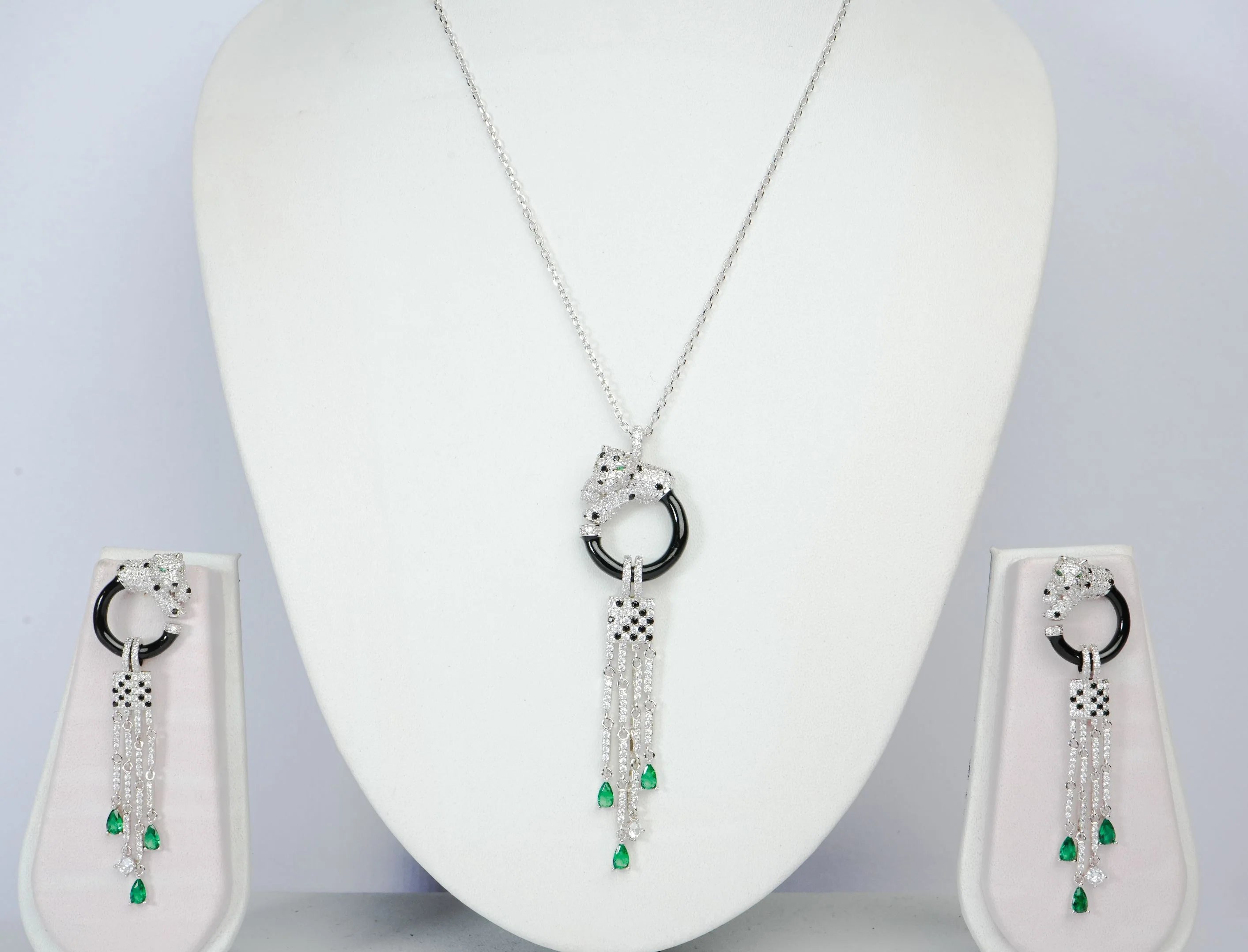 Alphabet C Panther Chain Set in Platinum with Black Circle Green Drops | Luxury Jewelry Set