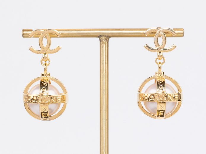 Gold Double C Pearl hanging earrings