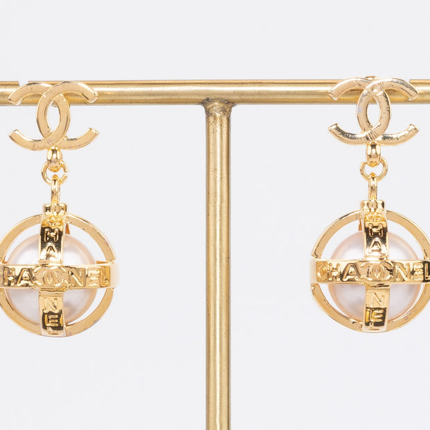 Gold Double C Pearl hanging earrings