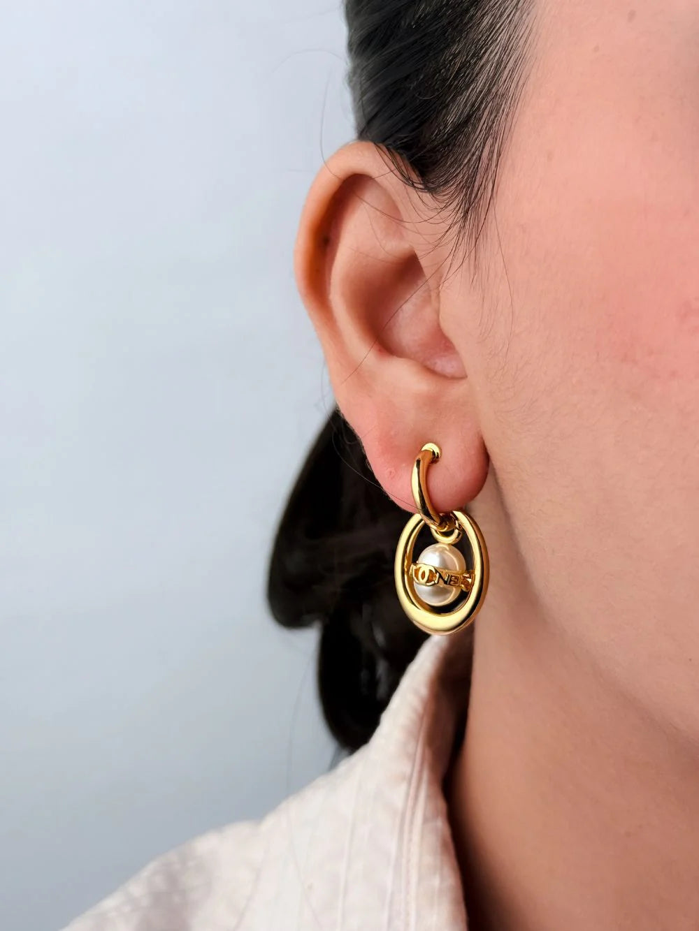 Double C Pearl studded earrings