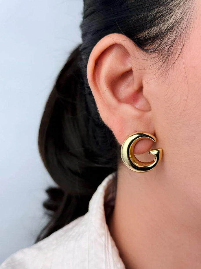 Double G arc Stud Gold earrings