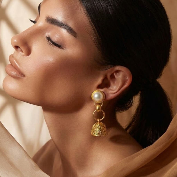 Double C gold pearl dome earring