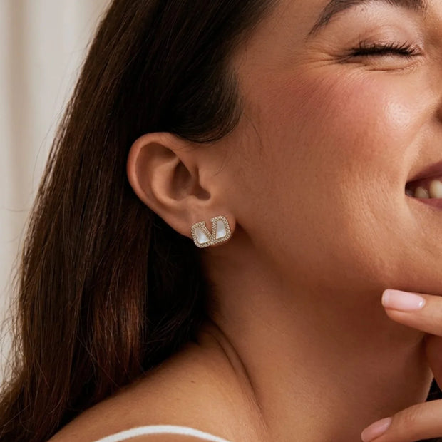Alphabet V white mop earrings
