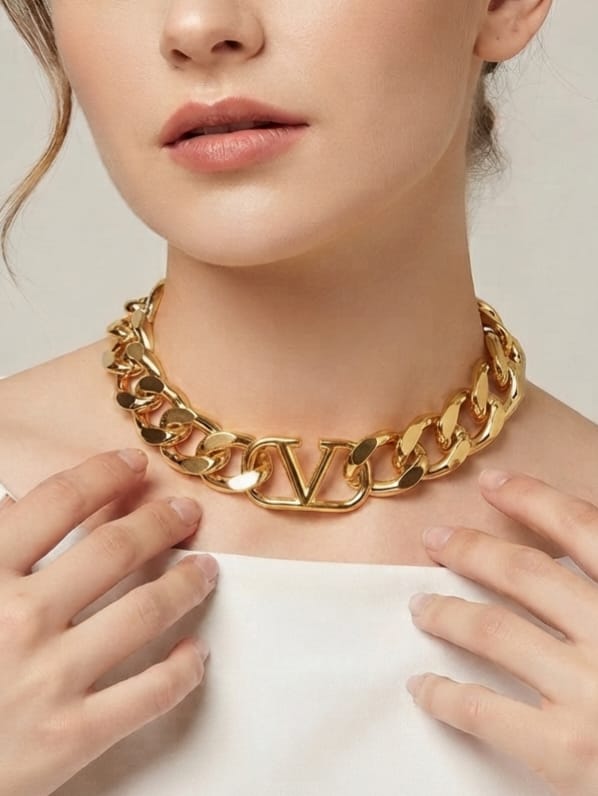 Open V link Choker