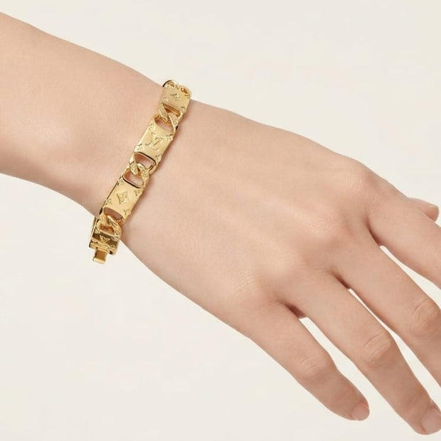 Alphabet L & V link chain gold bracelet