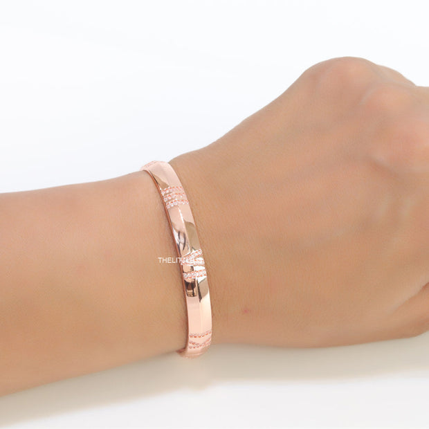 Rose gold bracelet with cz roman numerals