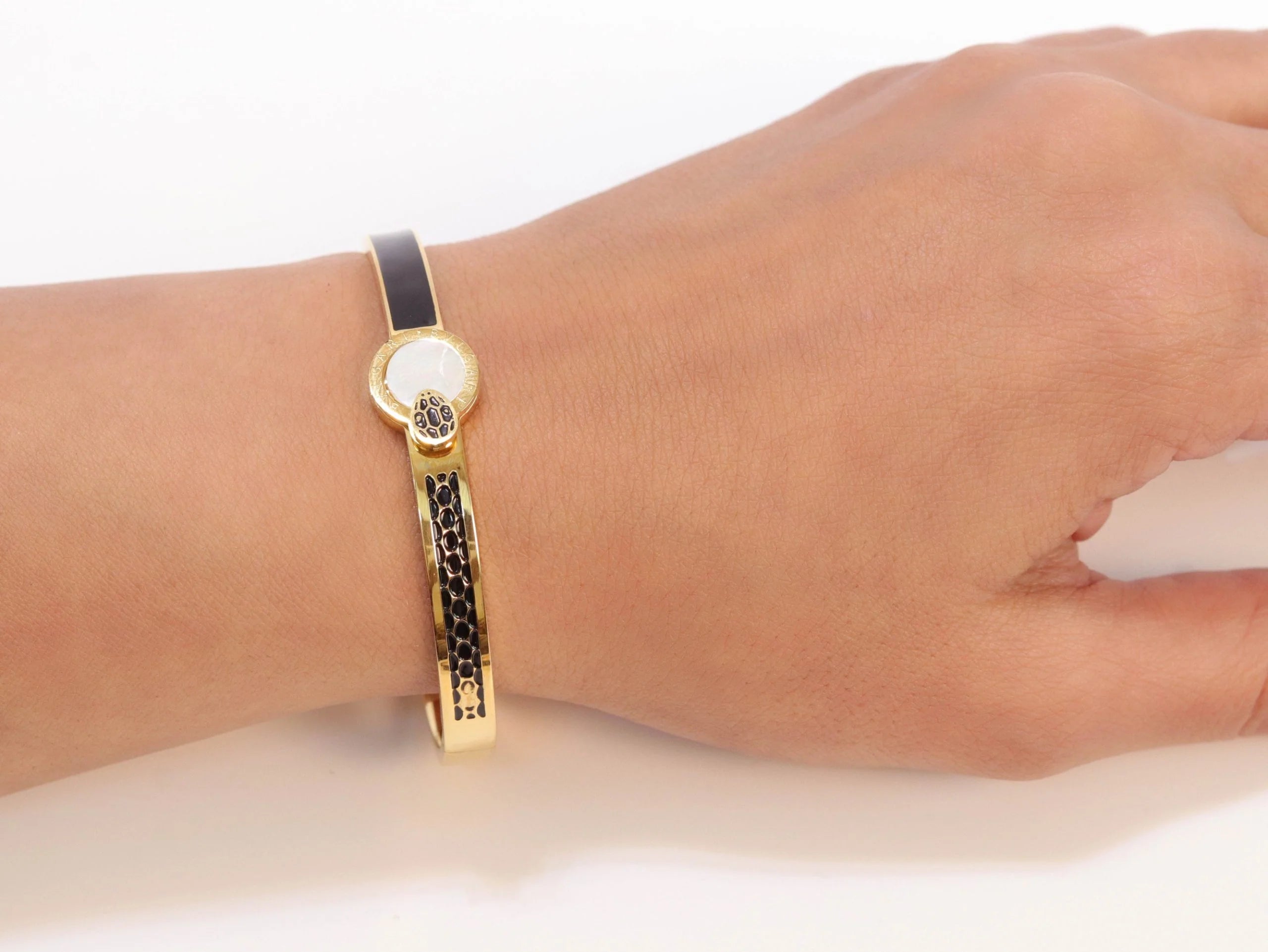 Half textured gold & black band
