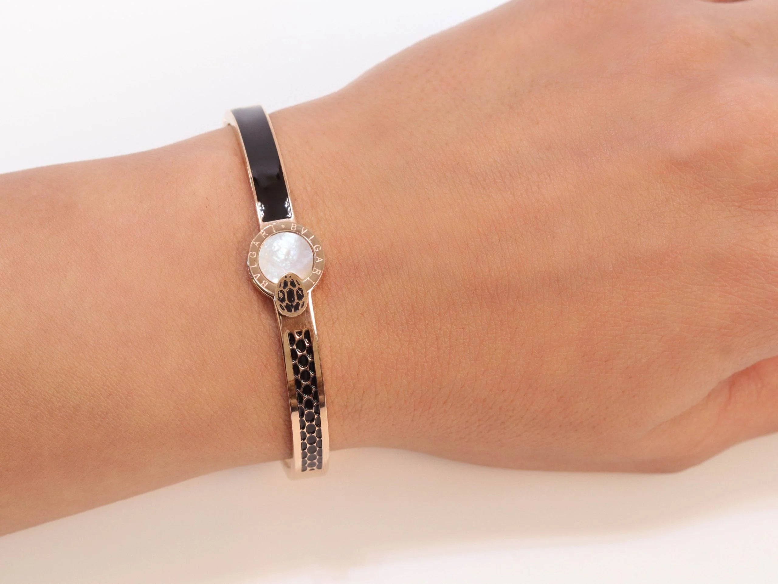 Half textured rose gold & black band