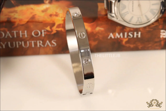 Men's Screw and zircon platinum finish bracelet rectangle shape