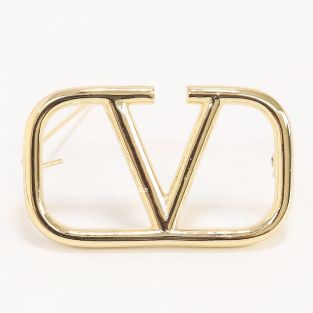 Alphabet V Gold brooch