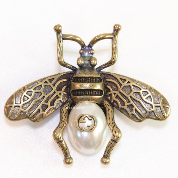 Antique gold finish alphabet bee brooch