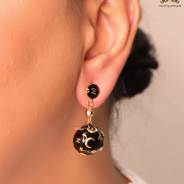Black ball dangles with double C motifs