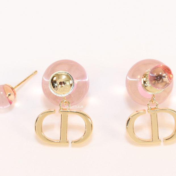 Transparent pink pearl bomber earrings with alphabets